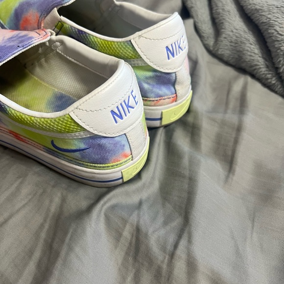 Nike Tie Dye Slip On Sneakers - Picture 2 of 3